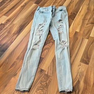 light blue american eagle ripped jeans